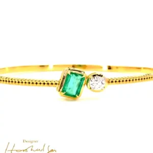 natural-zambian-emerald-diamond-bangle-in-18k-yellow-gold