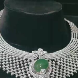 natural-emerald-necklace-set-with-natural-diamonds