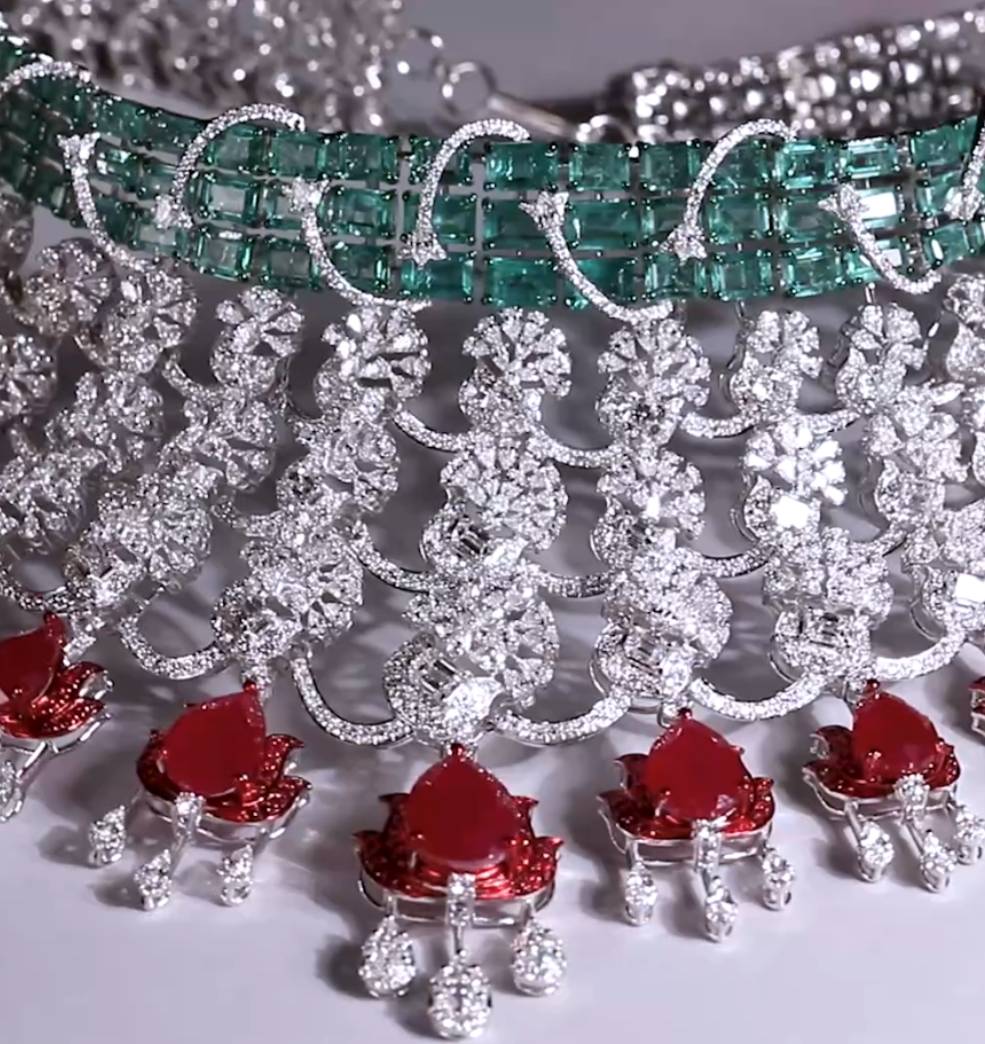 Natural Ruby Necklace with Natural Diamonds (VS1, G/H Color, IGI Certified) - Image 3